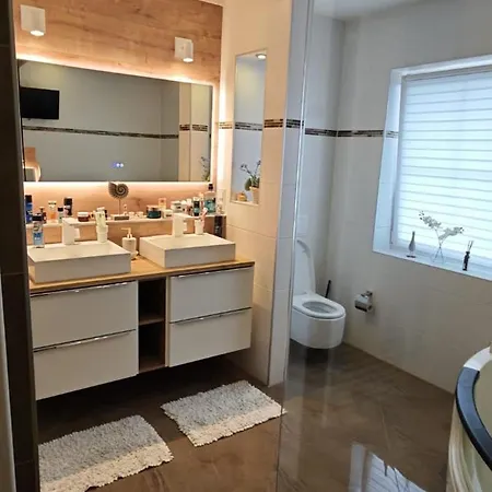 Ferienhaus Kesselsdorf Mit Sauna Und Jacuzzi *
